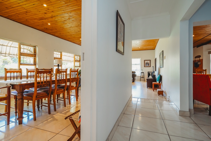 5 Bedroom Property for Sale in Heather Park Western Cape
